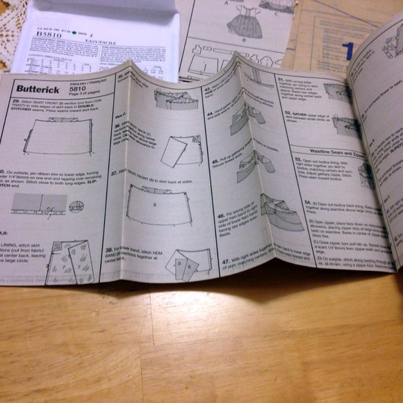 Uncut, factory folded Butterick B5810 girl's sewing pattern - Picture 9 of 10